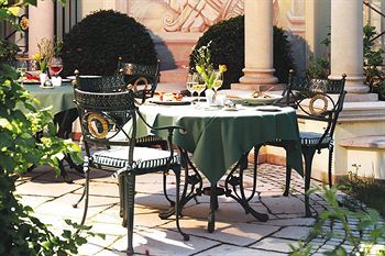 Hotel Am Jägertor 4*